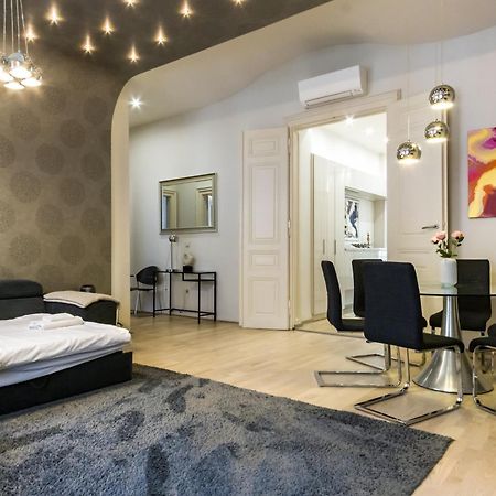 Andrassy Str. Luxury Apartment ブダペスト エクステリア 写真
