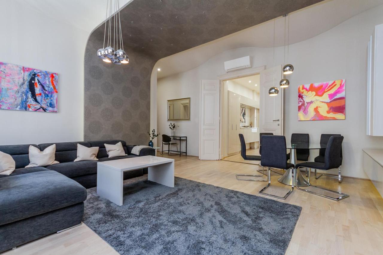 Andrassy Str. Luxury Apartment ブダペスト エクステリア 写真