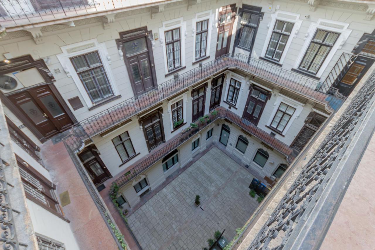 Andrassy Str. Luxury Apartment ブダペスト エクステリア 写真