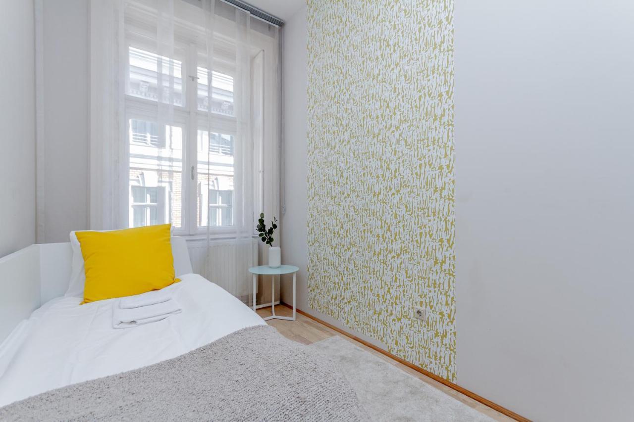 Andrassy Str. Luxury Apartment ブダペスト エクステリア 写真