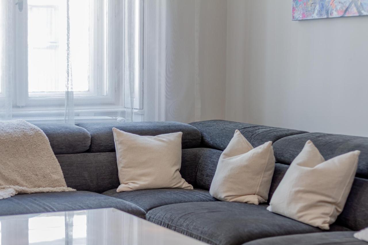 Andrassy Str. Luxury Apartment ブダペスト エクステリア 写真